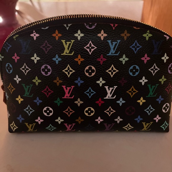 Authentic Louis Vuitton Make-up bag - Picture 2 of 4